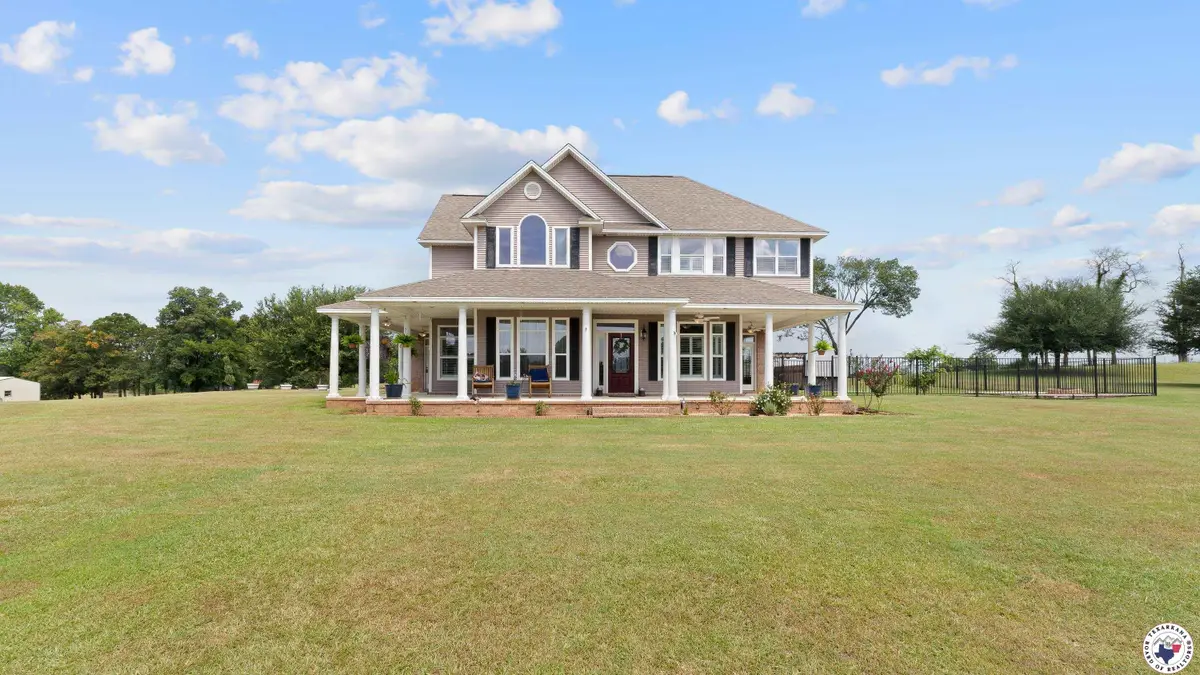 11 Tyler Ln, Hooks, TX 75561 - Image #1