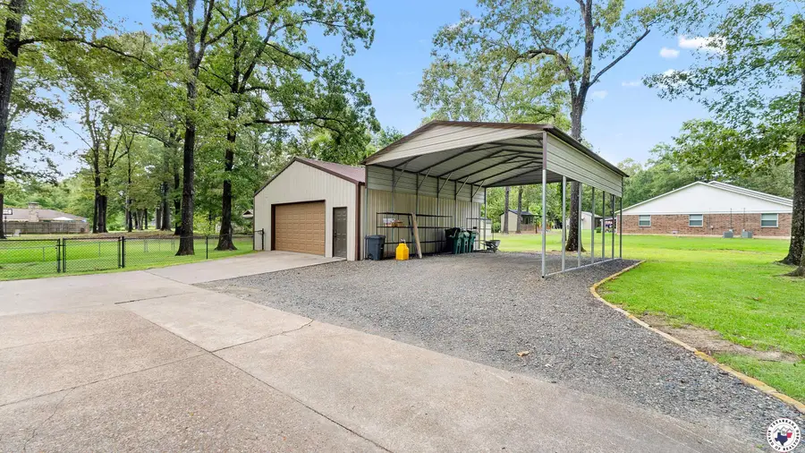 8 Wild Oak Cir, Texarkana, TX 75503 - Image #3