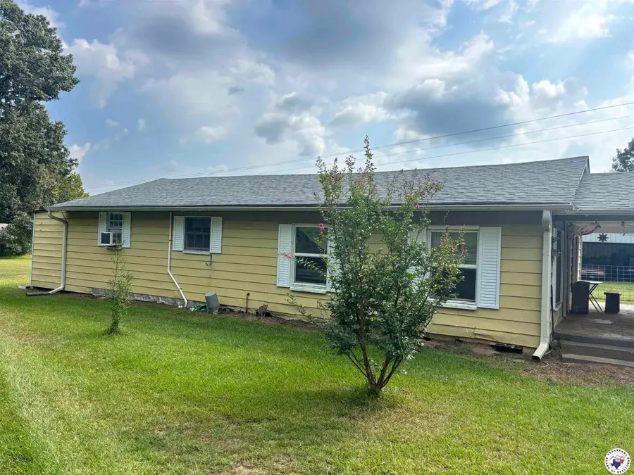 306 Doris St., Queen City, TX 75572 - #3