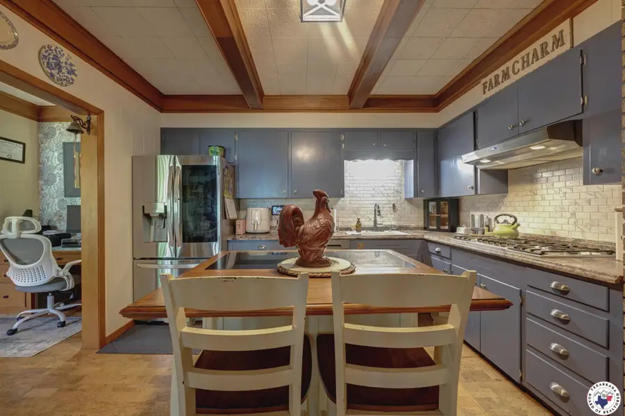 102 Arnold Rd, Atlanta, TX 75551 - Image #3