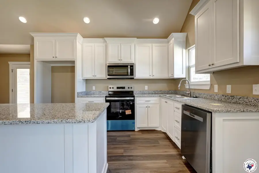 119 Village Place, Wake Village, TX 75501 - #2