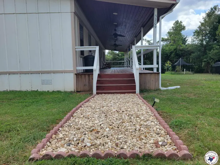 3209 E Fm 44, De Kalb, TX 75559 - Image #2