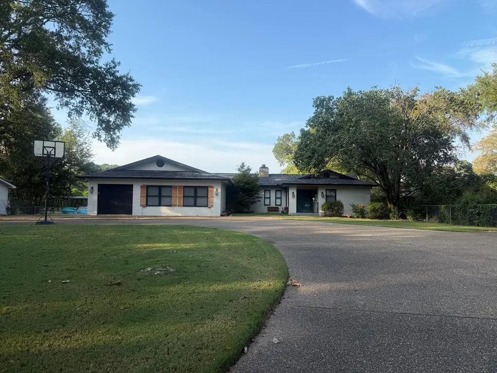 255 Long Beach Pt, Lake Hamilton, AR 71913 - Image #1