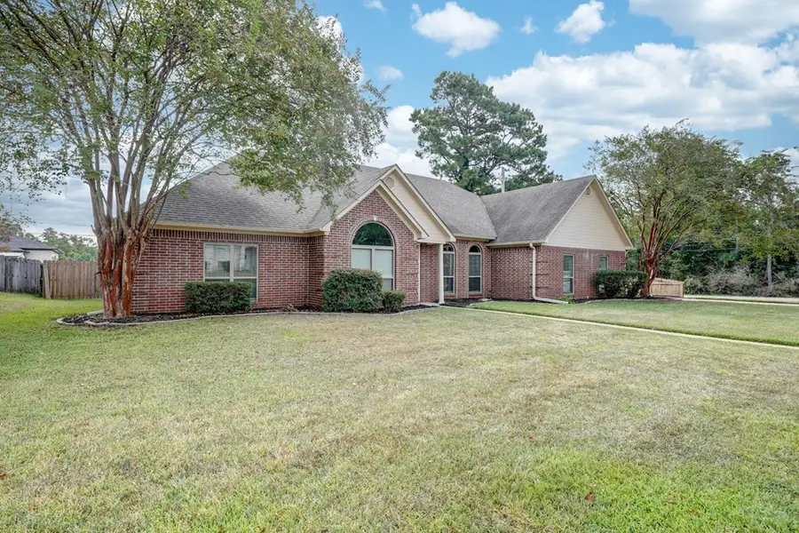 2 Windmere Dr, Texarkana, TX 75503 - Image #2