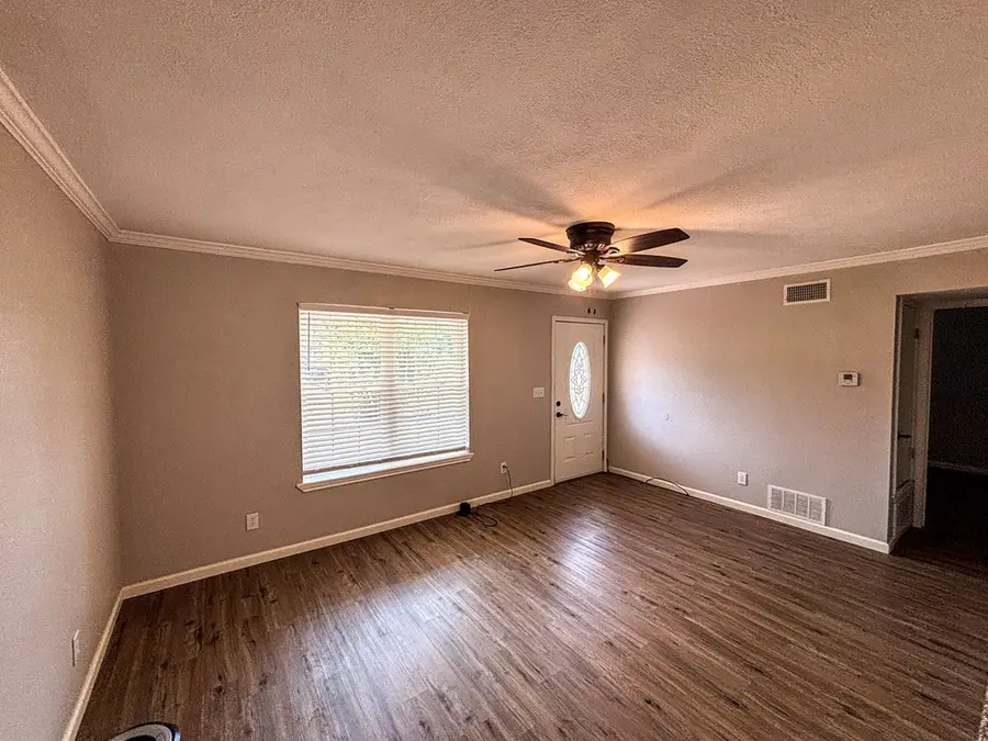 304 Nw Front, New Boston, TX 75570 - Image #2