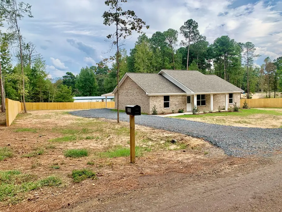 233 Cr 4793, Atlanta, TX 75551 - Image #2