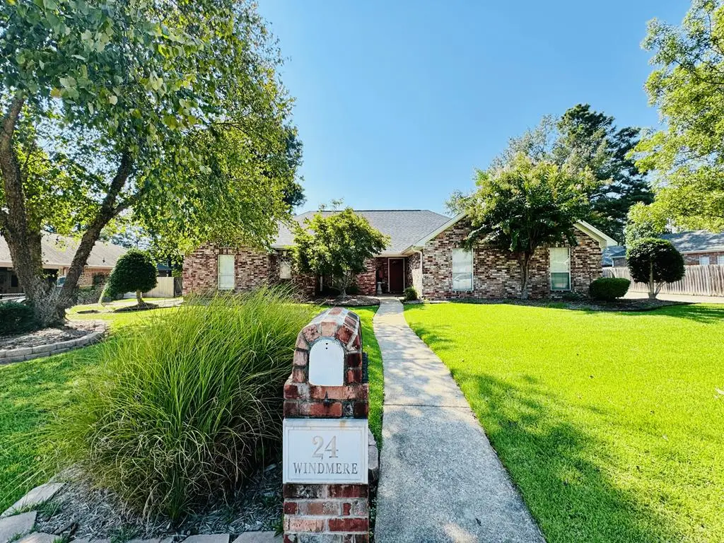 24 Windmere Pl, Texarkana, TX 75503 - Image #1