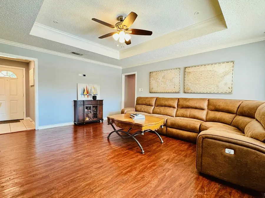 24 Windmere Pl, Texarkana, TX 75503 - Image #3