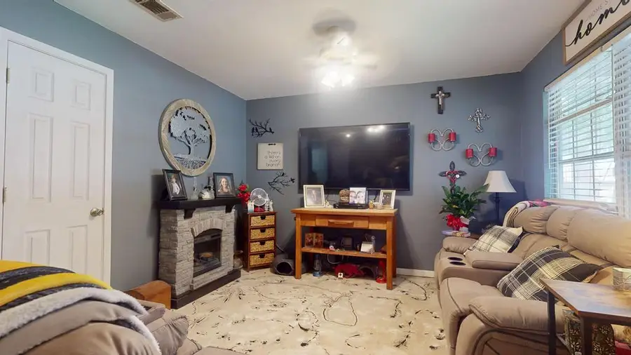 2006 Pine St, Texarkana, TX 75501 - Image #2