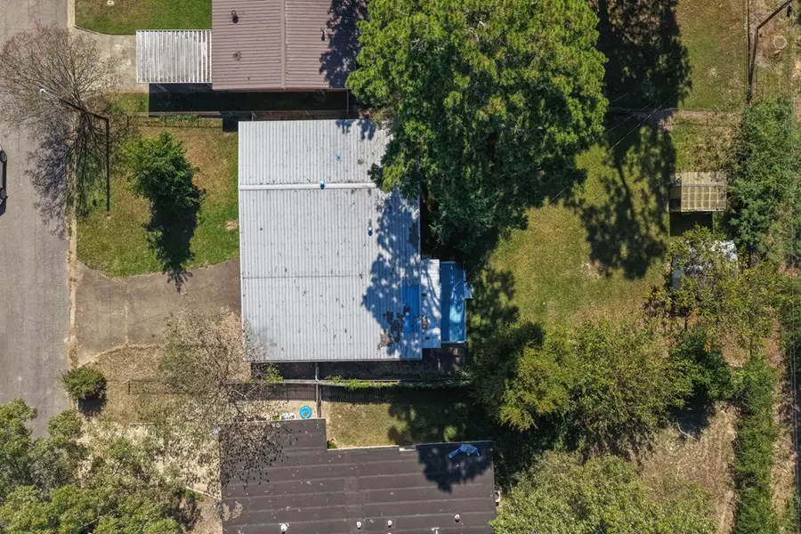 400 Esther St, Wake Village, TX 75501 - Image #2