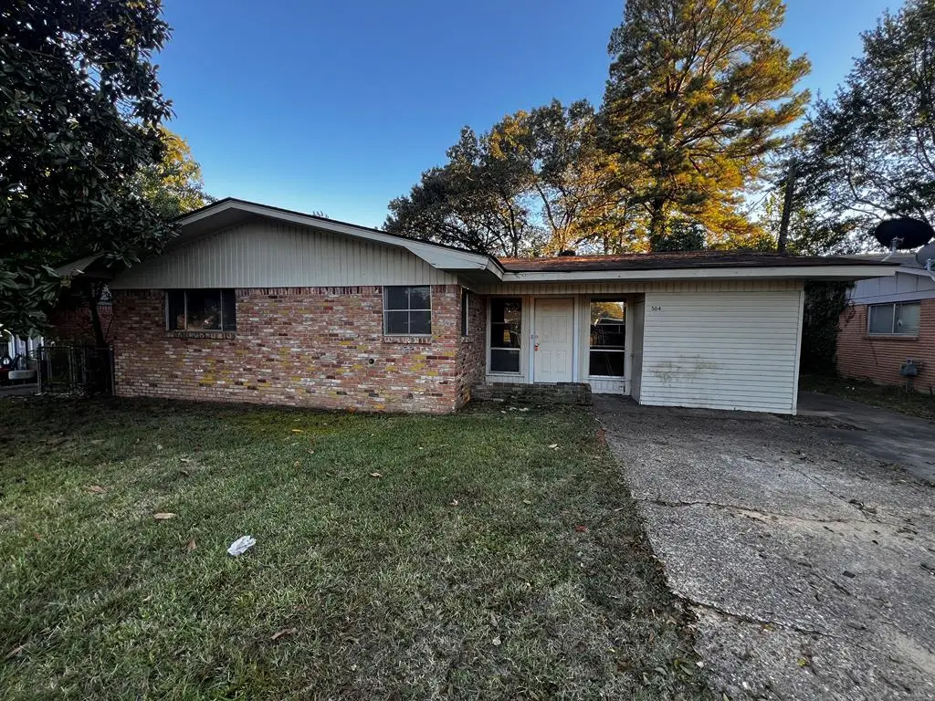 504 Redwater Rd, Wake Village, TX 75501 - Image #1