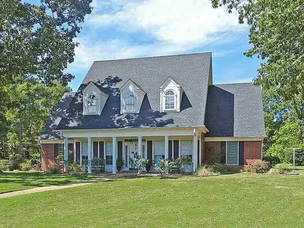 6701 Northern Hills, Texarkana, AR 71854