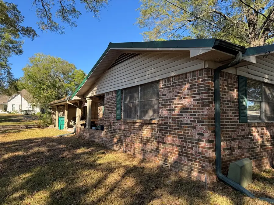 302 N Elm St, New Boston, TX 75570 - Image #3