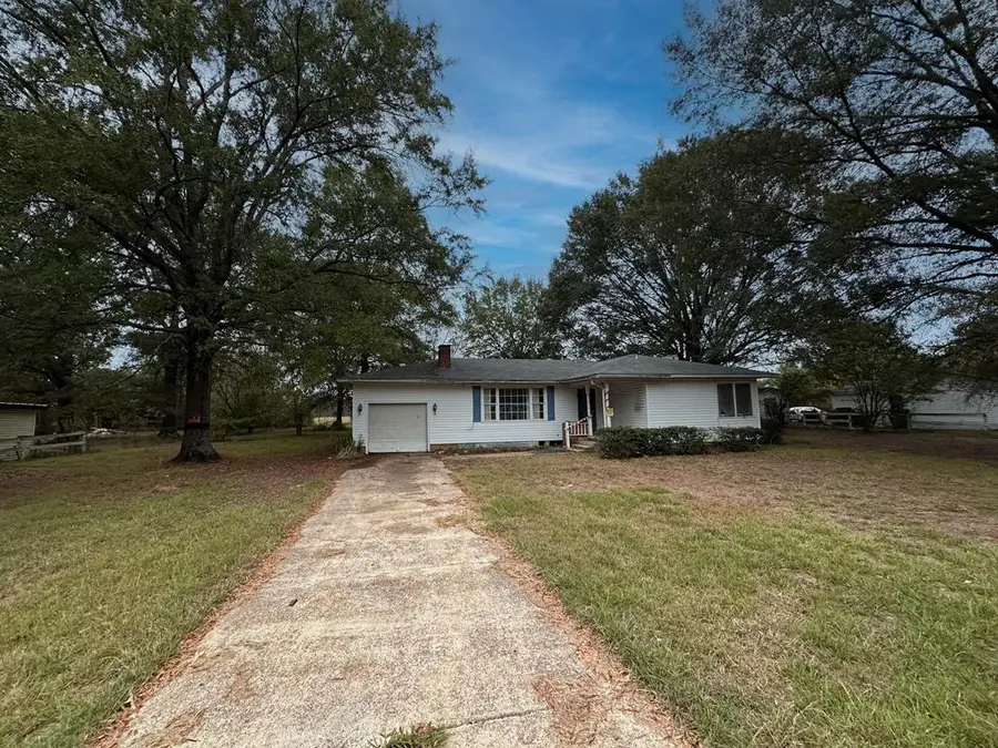 606 W Walters Blvd, New Boston, TX 75570 - Image #2