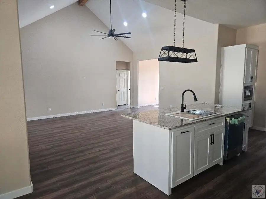 801 Willow Oak Drive, Atlanta, TX 75551 - #2