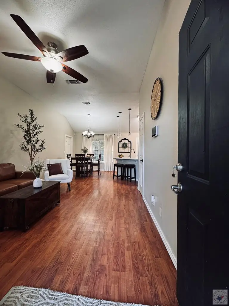 33 Green Oak Cir, Nash, TX 75569 - Image #2