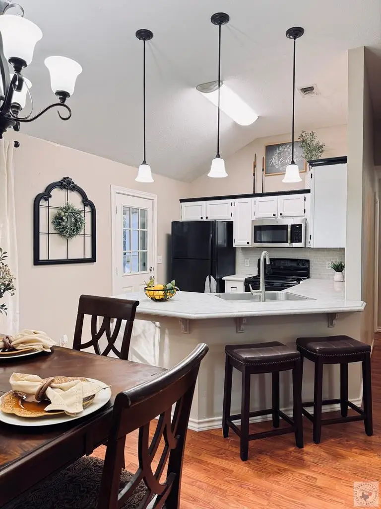 33 Green Oak Cir, Nash, TX 75569 - Image #3