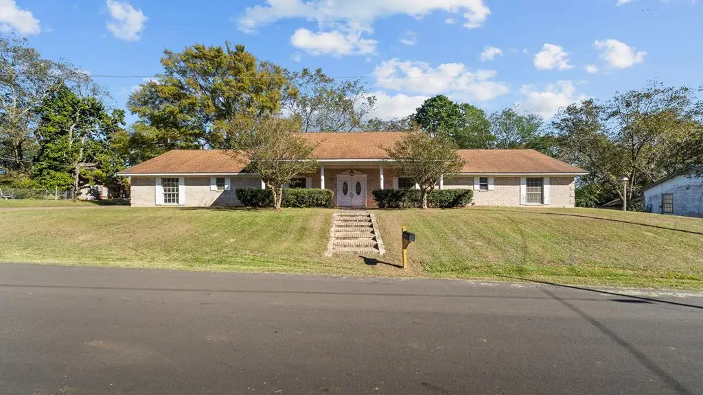 402 N Smithland, Linden, TX 75563 - Image #1