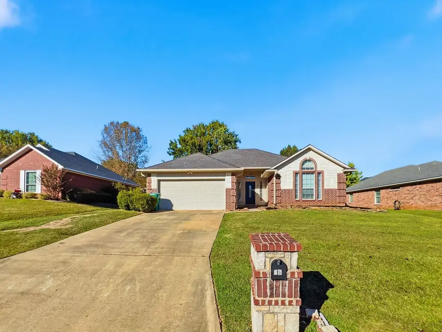 16 Pecan Valley Cir, Nash, TX 75569 - Image #3