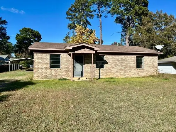 707 Oliver St, Atlanta, TX 75551