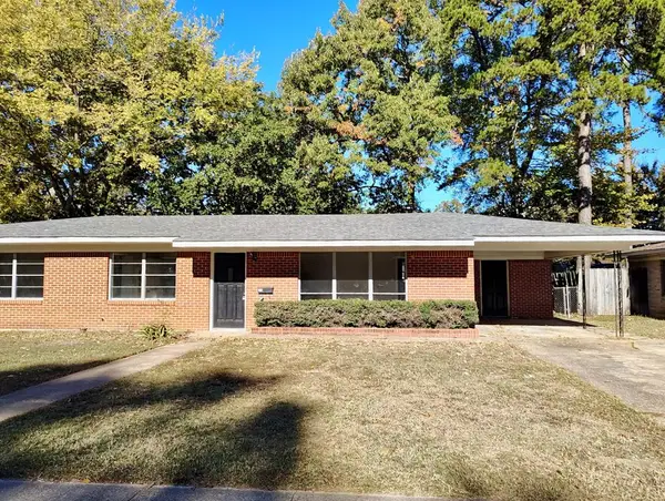 11 Lynda Avenue, Texarkana, TX 75503