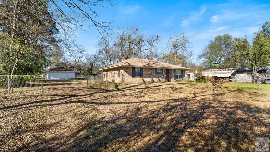 414 SE Mckinney St., De Kalb, TX 75559 - Image #3