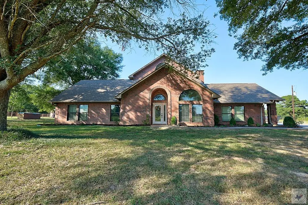 2517 County Road 2110, Hooks, TX 75561 - Image #1