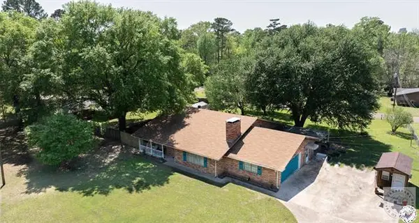 903 Whippoorwill St., Atlanta, TX 75551