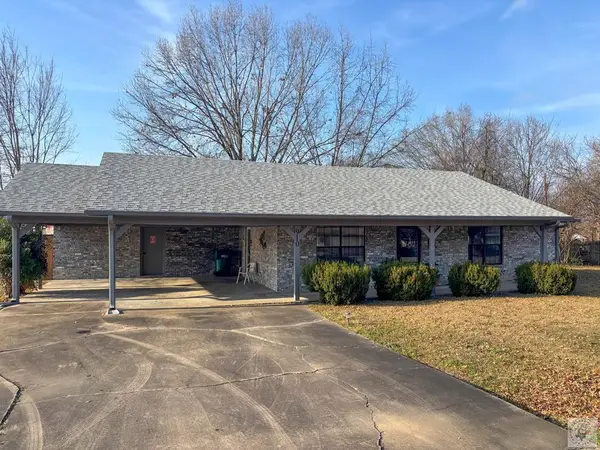 910 Boston Ave, New Boston, TX 75570