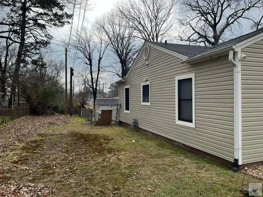 307 W 41st, Texarkana, TX 75503 - Image #2