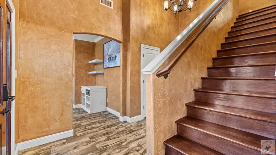 2604 Holly Dr., Texarkana, TX 75501 - Image #3