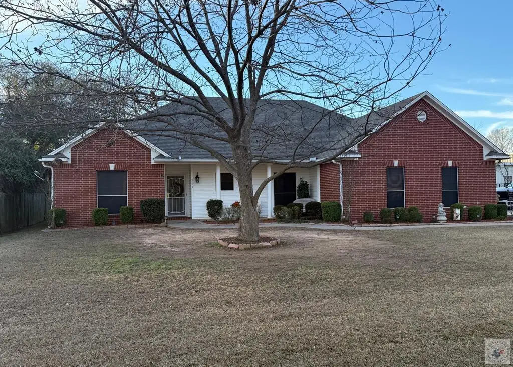 301 San Janinto St, Maud, TX 75567 - Image #1