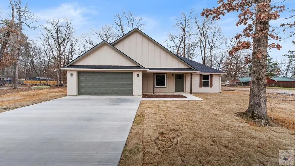 800 E 9th Street, Hooks, TX 75561 - Image #1