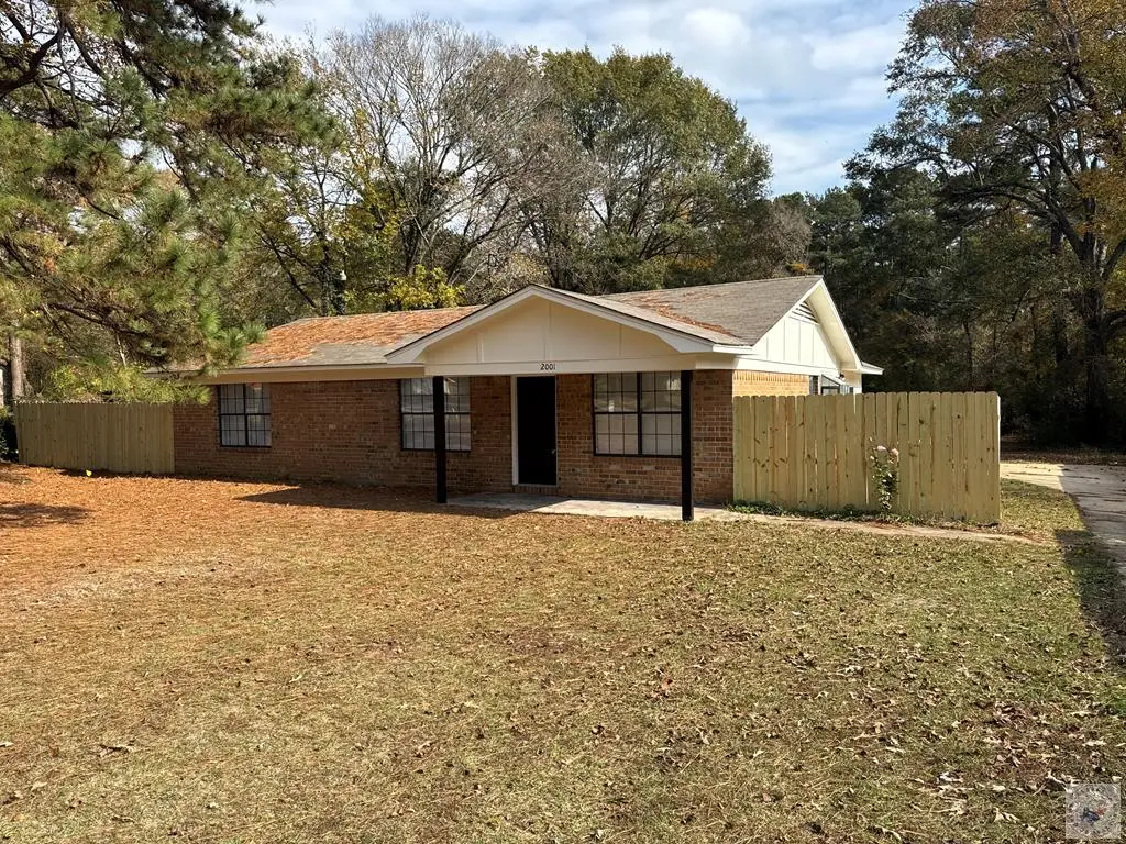 2001 Buchanan, Texarkana, TX 75501 - Image #1