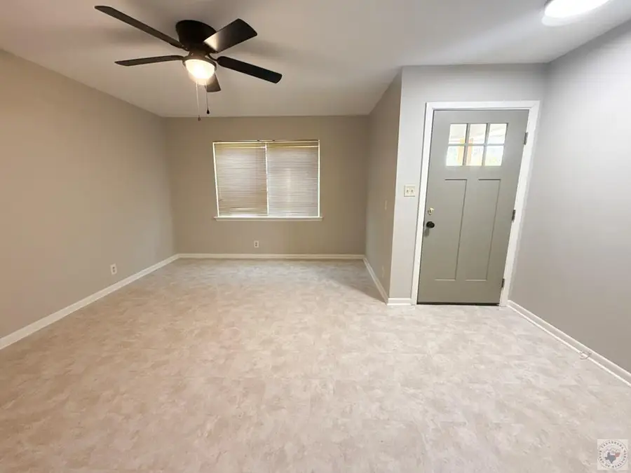 808 Hawkins Ave, Wake Village, TX 75501 - #3