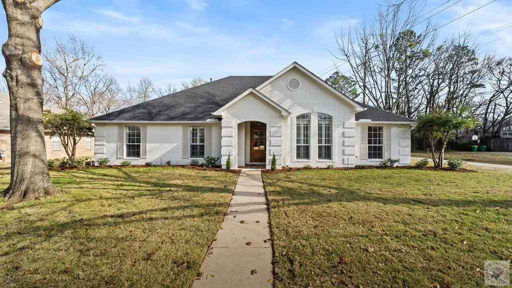6102 Deerfield Dr, Texarkana, TX 75503 - #1
