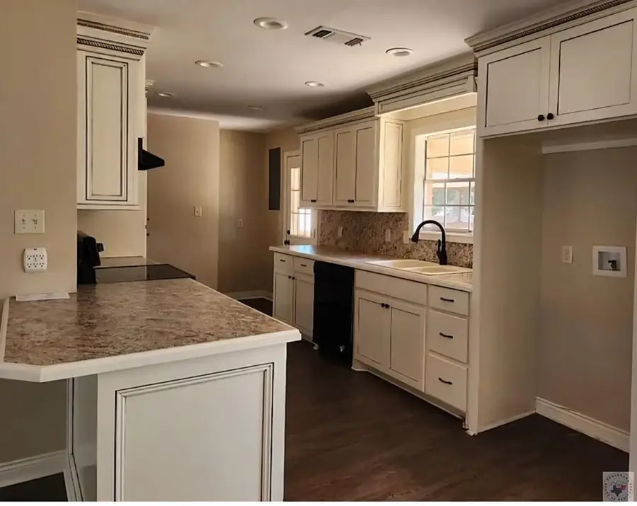 3708 Holloway Drive, Texarkana, TX 75503 - #3