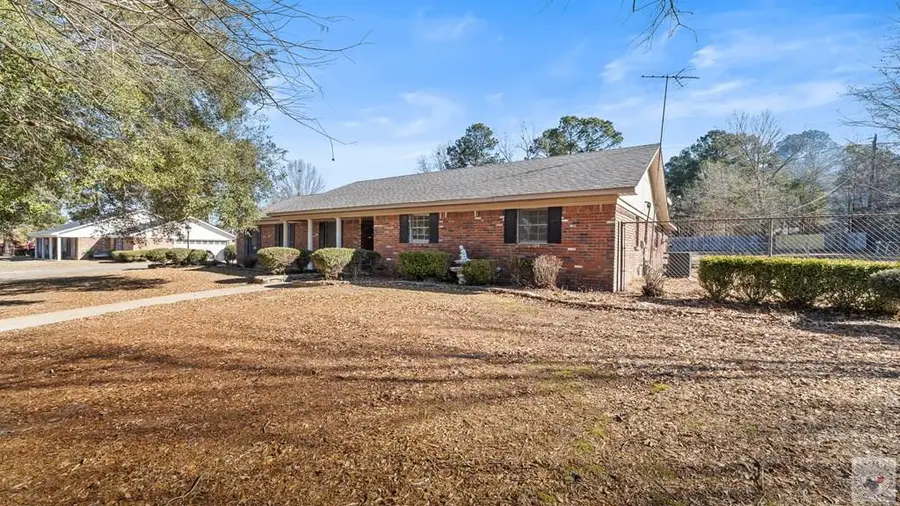 210 Tejas Trl, Atlanta, TX 75551 - Image #3