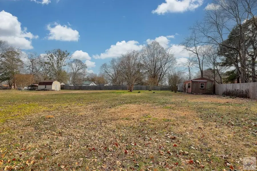 543 Birch St., Maud, TX 75567 - #2