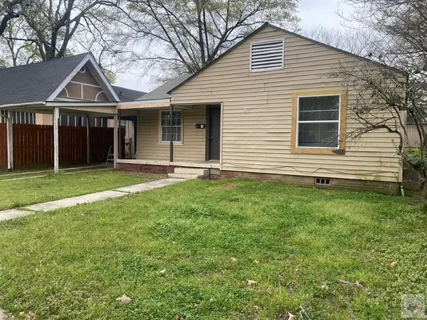 2822 Magnolia, Texarkana, TX 75501