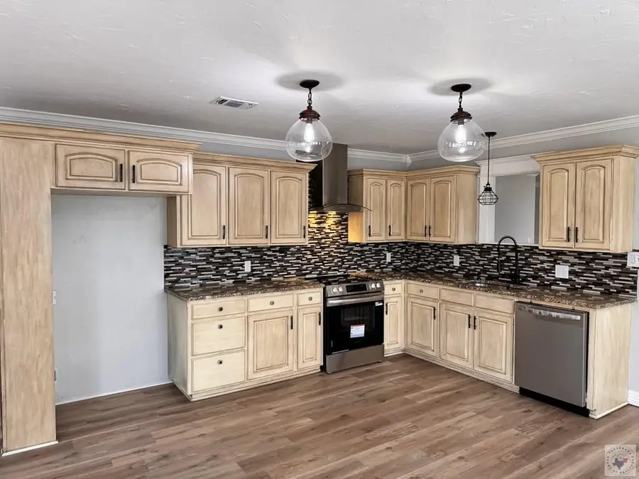 194 County Road 1720, Mount Pleasant, TX 75455 - #3