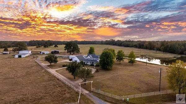 1136 Cr 2001, New Boston, TX 75570