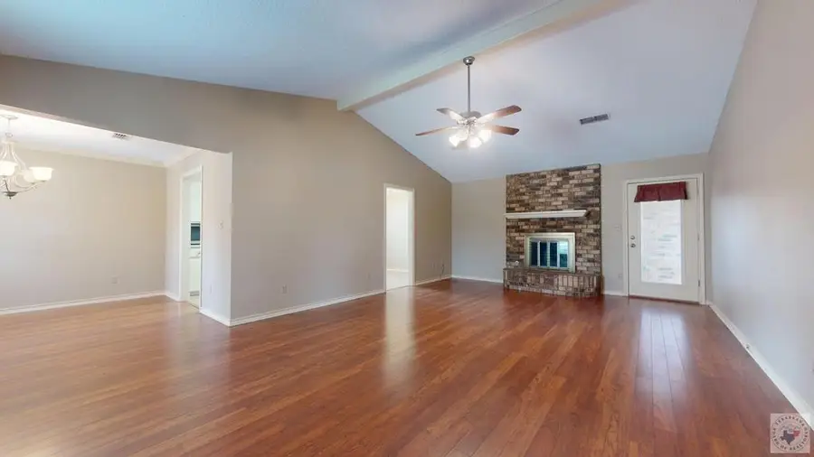 3205 Williamsburg Ln, Texarkana, TX 75503 - #2