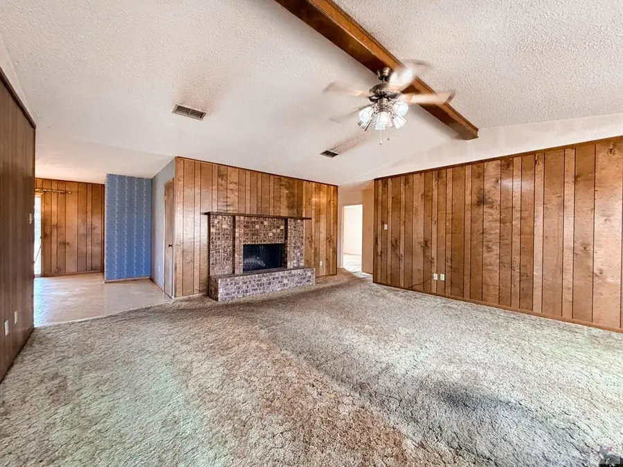 444 E Greenfield Dr, Wake Village, TX 75501 - #3