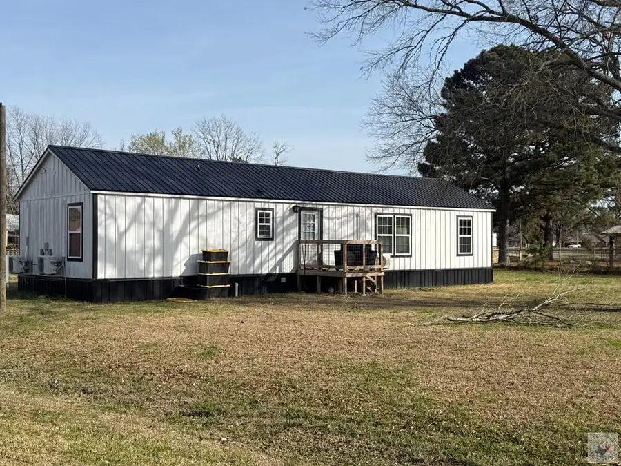 100-102 Saddlebrooke Dr, De Kalb, TX 75559 - #2