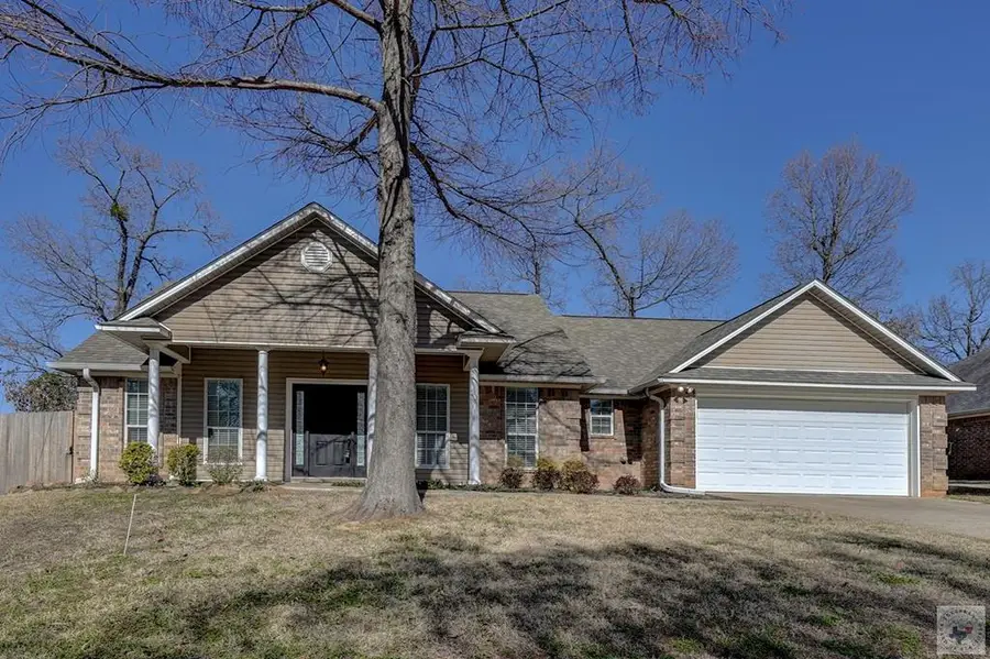 517 Northwest Dr, Wake Village, TX 75501 - #2