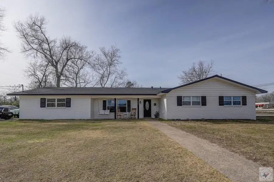 114 S Johnson, De Kalb, TX 75559 - #2