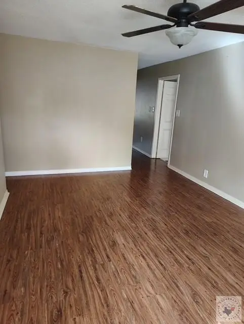 218 Shellwood Dr, Wake Village, TX 75501 - #3