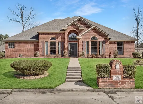 6016 Oak Hollow, Texarkana, AR 71854