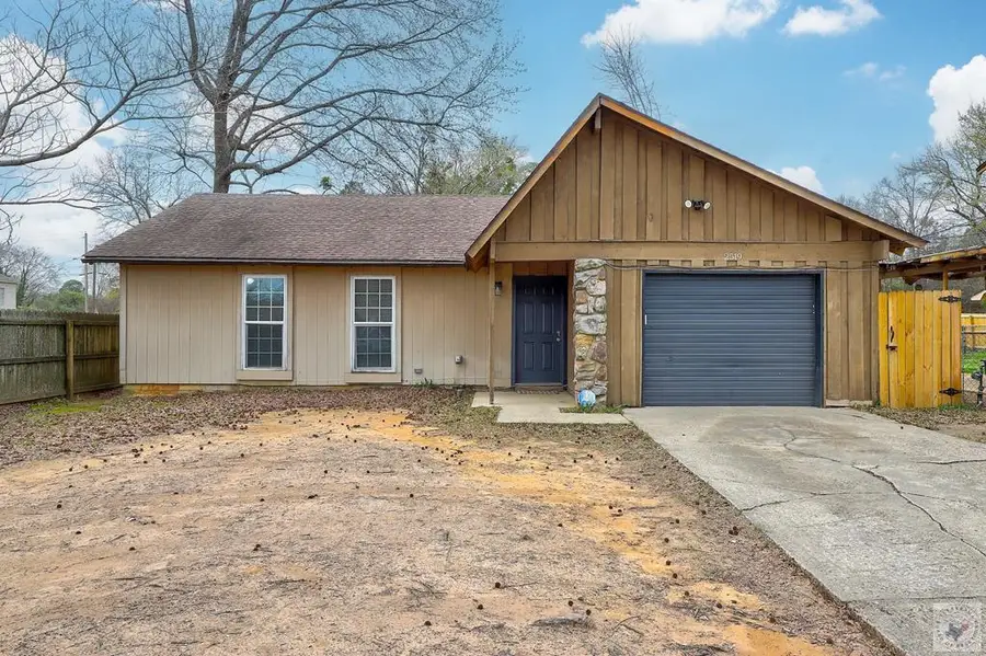 2519 Jefferson Ave., Texarkana, AR 71584 - #2